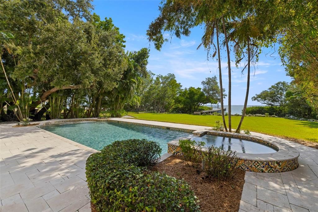 待售: $2,995,000 (5 贝兹, 6 浴室, 4456 平方英尺)