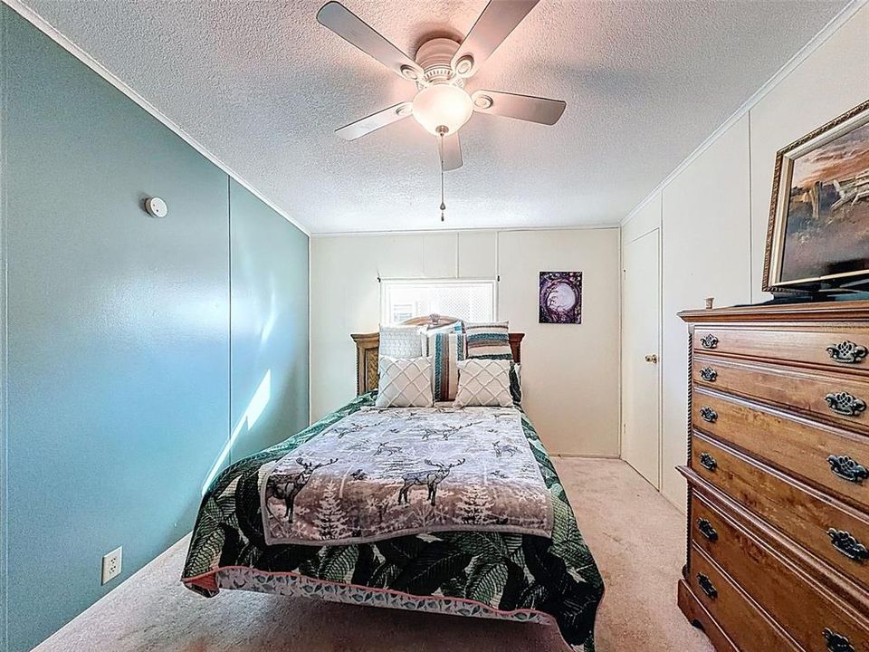 For Sale: $154,900 (2 beds, 2 baths, 1144 Square Feet)