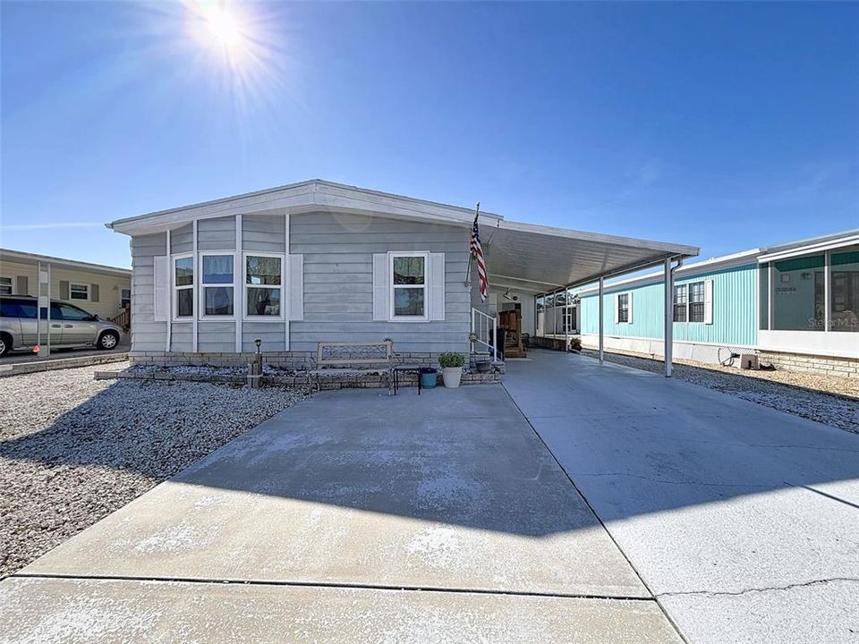 For Sale: $154,900 (2 beds, 2 baths, 1144 Square Feet)