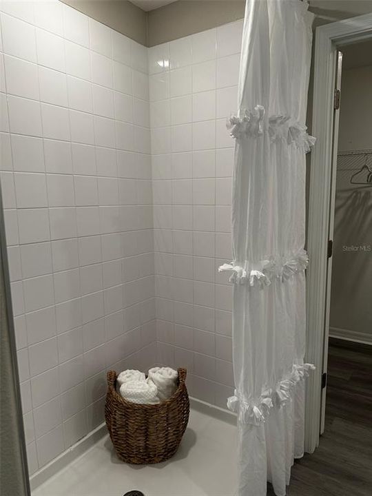 待售: $369,900 (4 贝兹, 2 浴室, 1914 平方英尺)