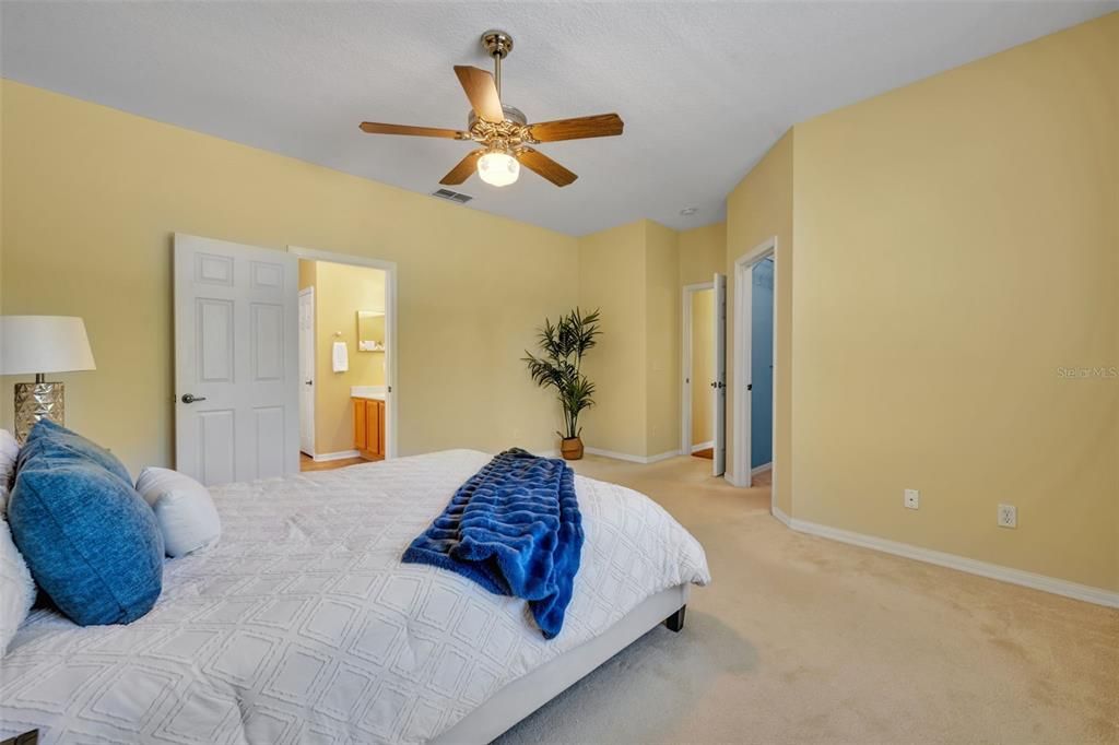 Active With Contract: $385,000 (3 beds, 2 baths, 1772 Square Feet)