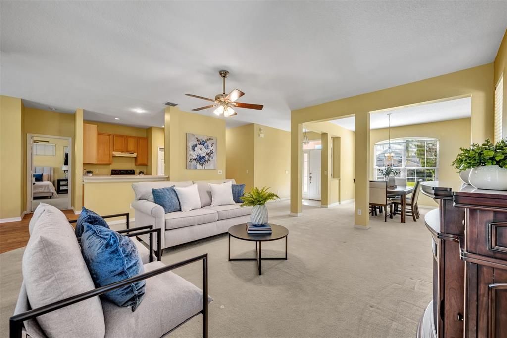 Active With Contract: $385,000 (3 beds, 2 baths, 1772 Square Feet)