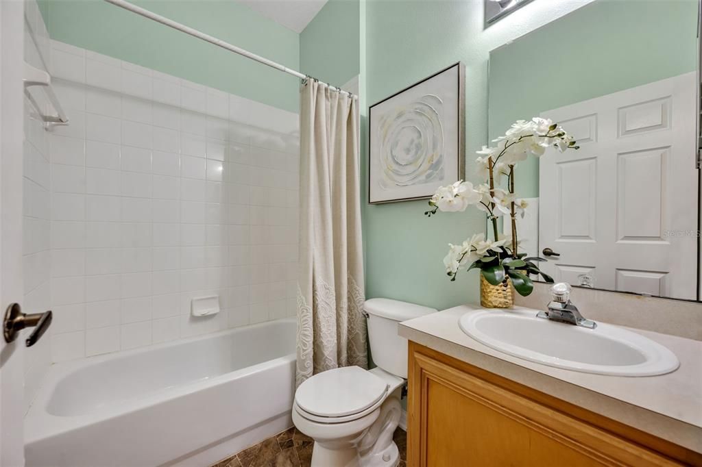 Active With Contract: $385,000 (3 beds, 2 baths, 1772 Square Feet)