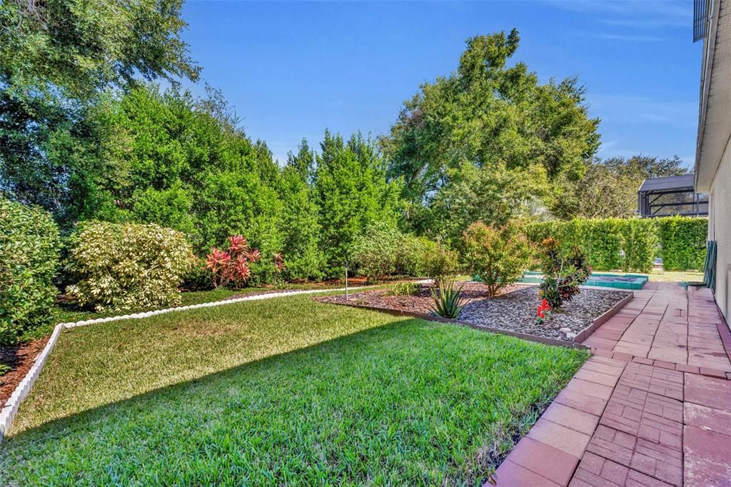 Active With Contract: $385,000 (3 beds, 2 baths, 1772 Square Feet)