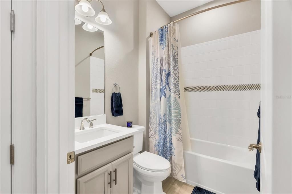 For Sale: $740,000 (3 beds, 3 baths, 2433 Square Feet)