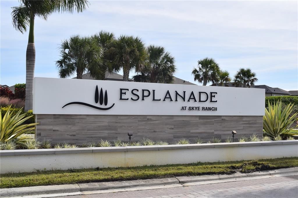 For Sale: $740,000 (3 beds, 3 baths, 2433 Square Feet)