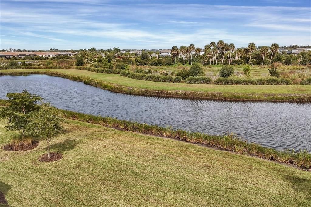 For Sale: $740,000 (3 beds, 3 baths, 2433 Square Feet)
