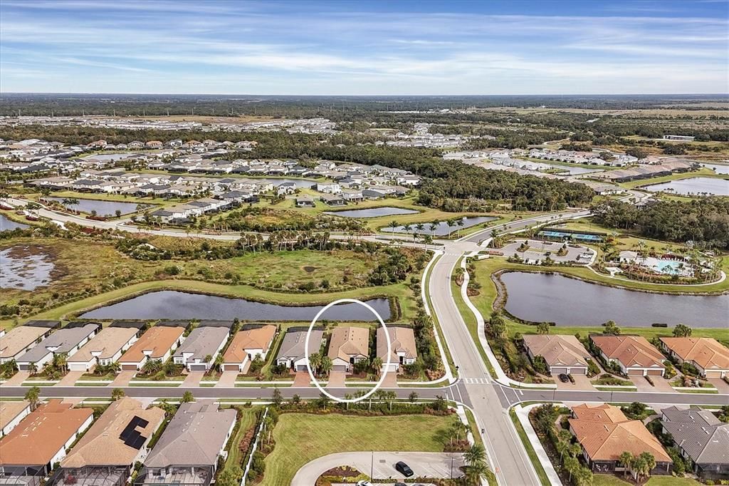 For Sale: $740,000 (3 beds, 3 baths, 2433 Square Feet)