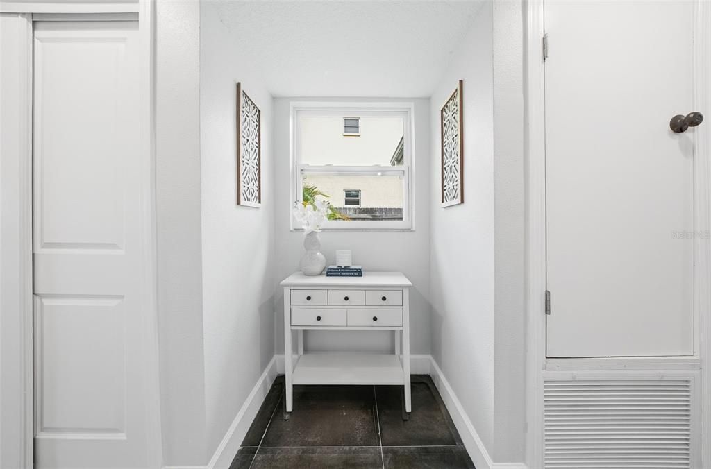 En Venta: $699,999 (4 camas, 2 baños, 1864 Pies cuadrados)