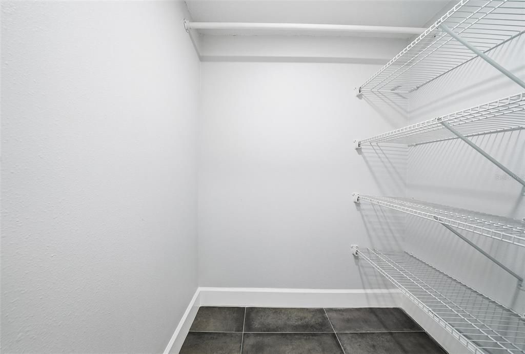 En Venta: $699,999 (4 camas, 2 baños, 1864 Pies cuadrados)