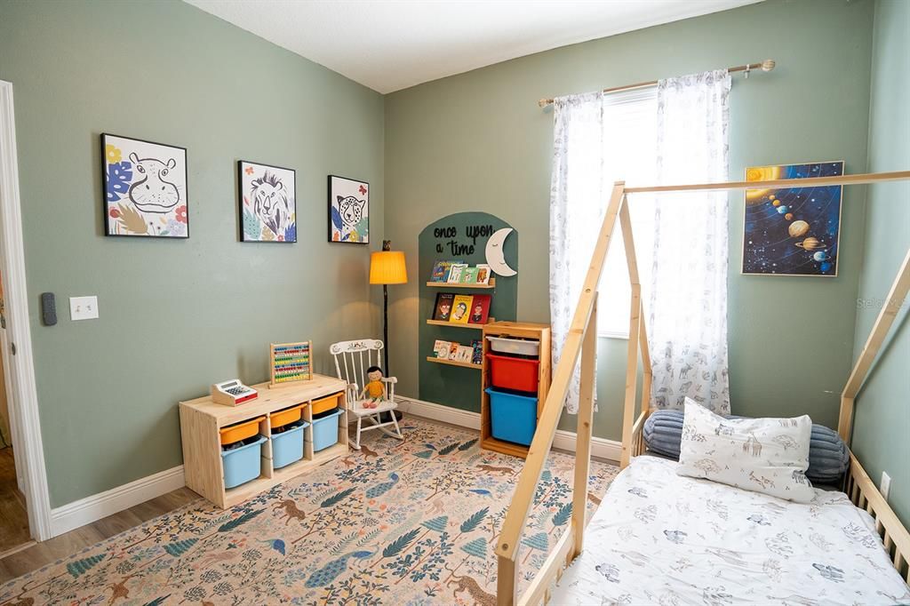 En Venta: $355,000 (3 camas, 2 baños, 1304 Pies cuadrados)