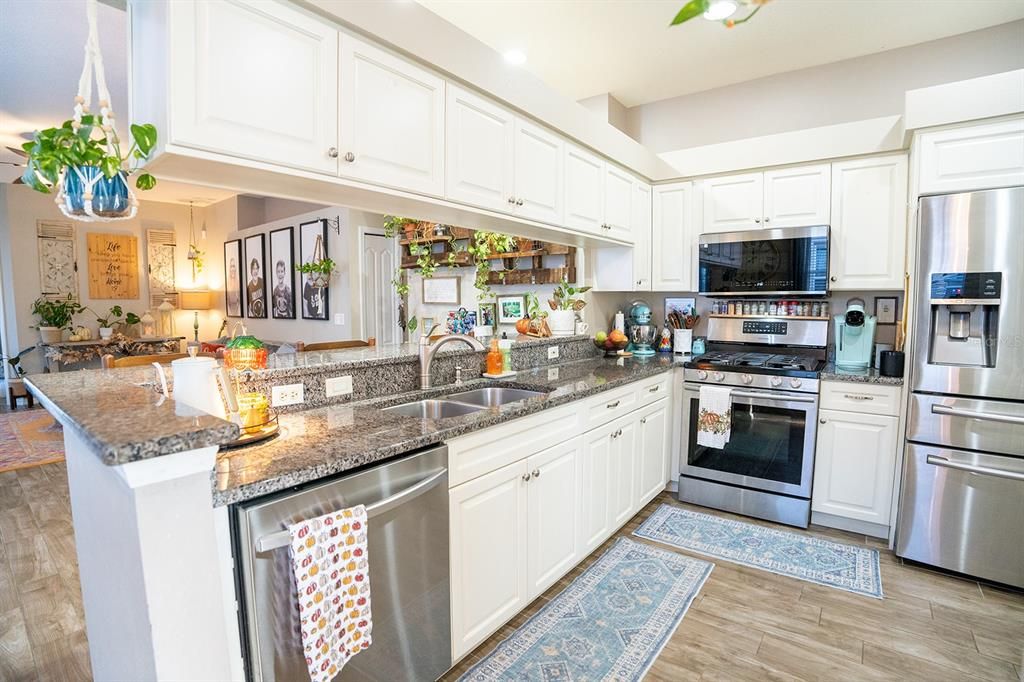 En Venta: $355,000 (3 camas, 2 baños, 1304 Pies cuadrados)