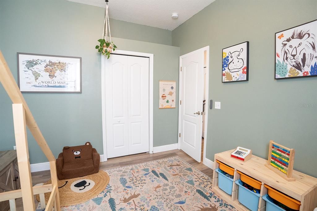 En Venta: $355,000 (3 camas, 2 baños, 1304 Pies cuadrados)