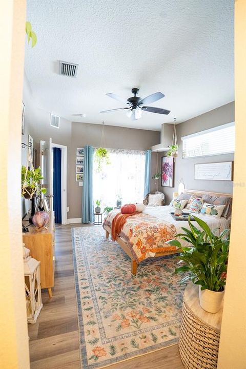 En Venta: $355,000 (3 camas, 2 baños, 1304 Pies cuadrados)