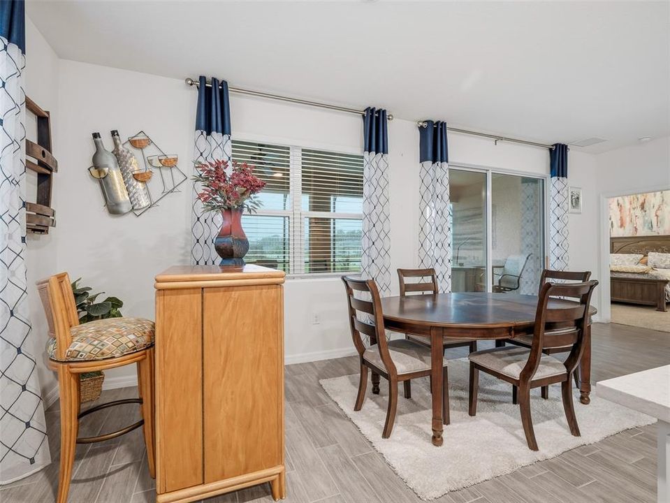 На продажу: $425,000 (3 спален, 2 ванн, 1662 Квадратных фут)