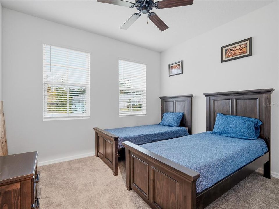 На продажу: $425,000 (3 спален, 2 ванн, 1662 Квадратных фут)