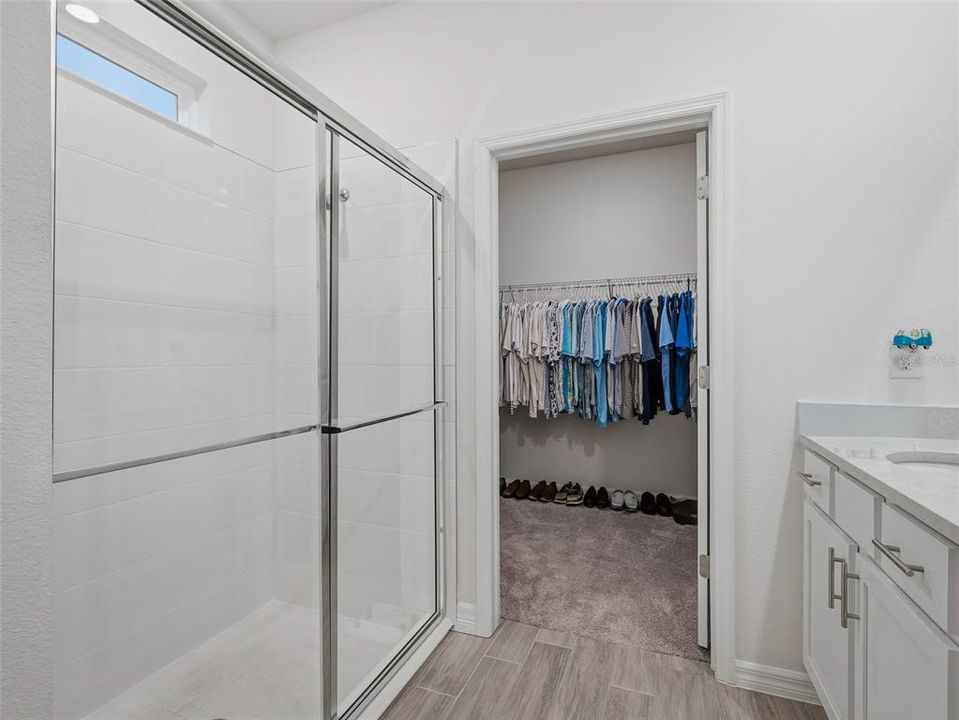 На продажу: $425,000 (3 спален, 2 ванн, 1662 Квадратных фут)