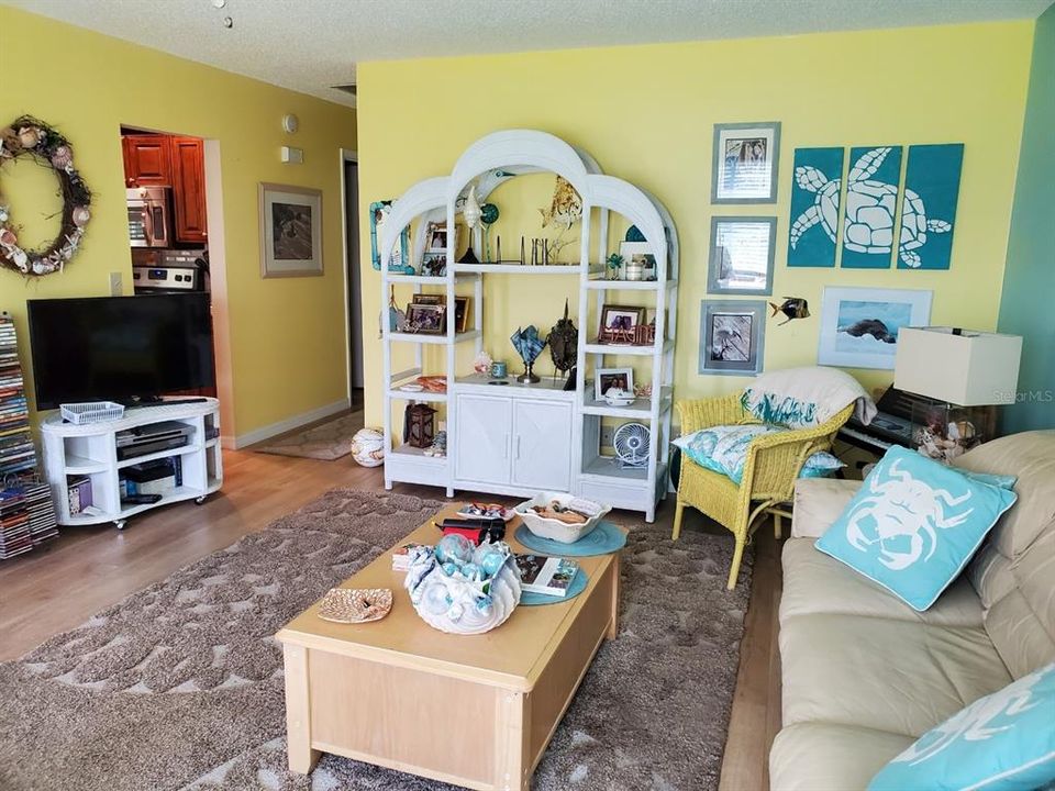 出租: $1,800 (2 贝兹, 2 浴室, 984 平方英尺)