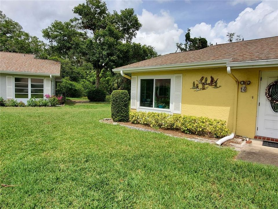 出租: $1,800 (2 贝兹, 2 浴室, 984 平方英尺)