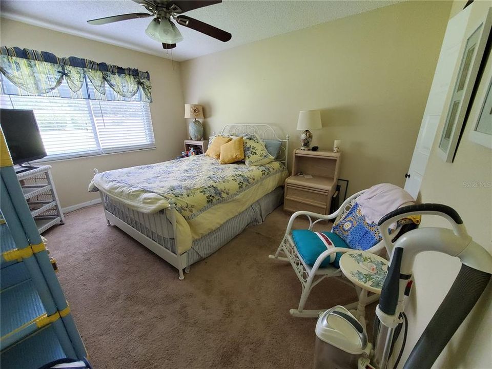 出租: $1,800 (2 贝兹, 2 浴室, 984 平方英尺)