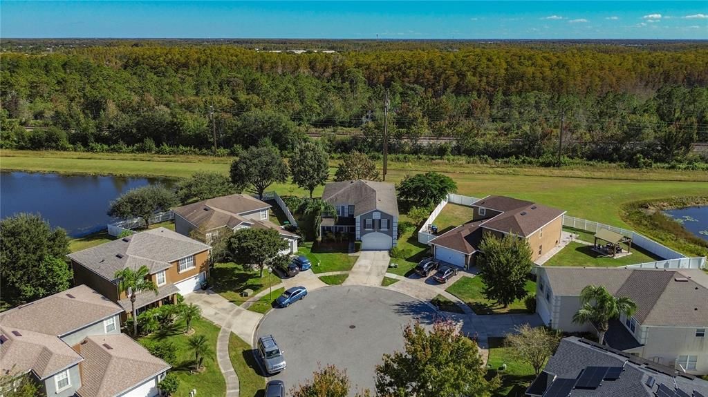 For Sale: $600,000 (6 beds, 4 baths, 3514 Square Feet)