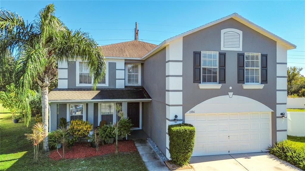 For Sale: $600,000 (6 beds, 4 baths, 3514 Square Feet)