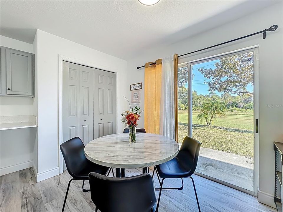 For Sale: $600,000 (6 beds, 4 baths, 3514 Square Feet)