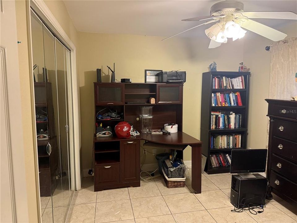 En Renta: $2,650 (4 camas, 2 baños, 1929 Pies cuadrados)