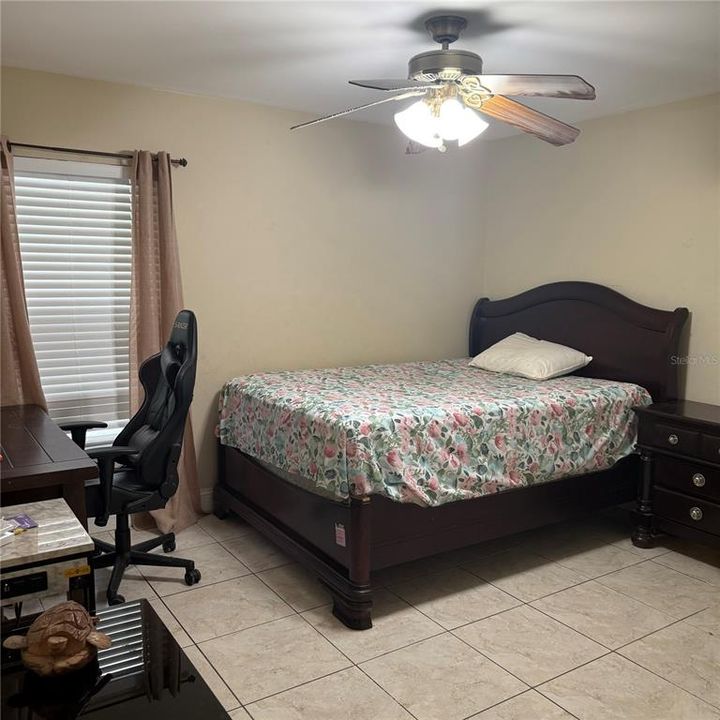 En Renta: $2,650 (4 camas, 2 baños, 1929 Pies cuadrados)