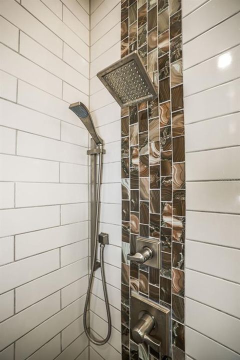 待售: $725,000 (3 贝兹, 2 浴室, 2166 平方英尺)