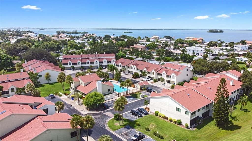 待售: $725,000 (3 贝兹, 2 浴室, 2166 平方英尺)