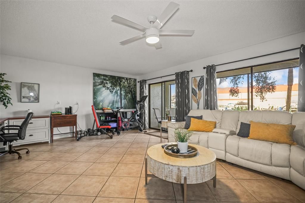 待售: $725,000 (3 贝兹, 2 浴室, 2166 平方英尺)