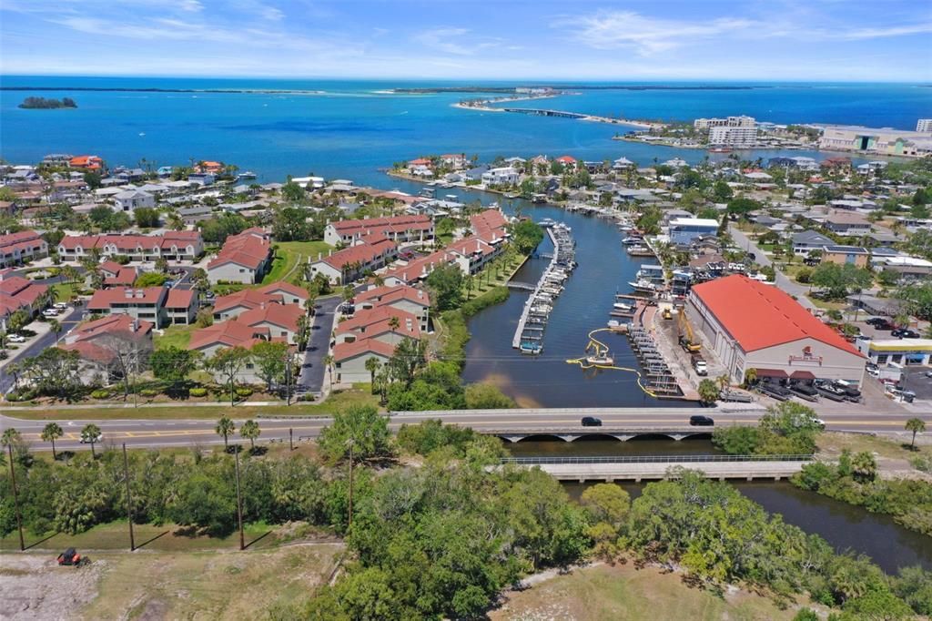 待售: $725,000 (3 贝兹, 2 浴室, 2166 平方英尺)