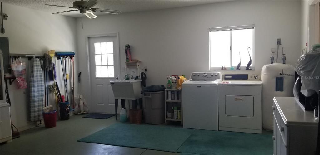For Rent: $1,700 (2 beds, 2 baths, 1148 Square Feet)