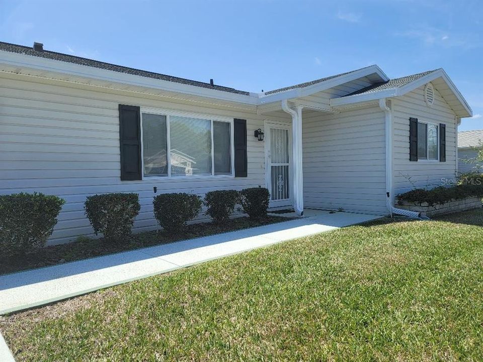 For Rent: $1,700 (2 beds, 2 baths, 1148 Square Feet)