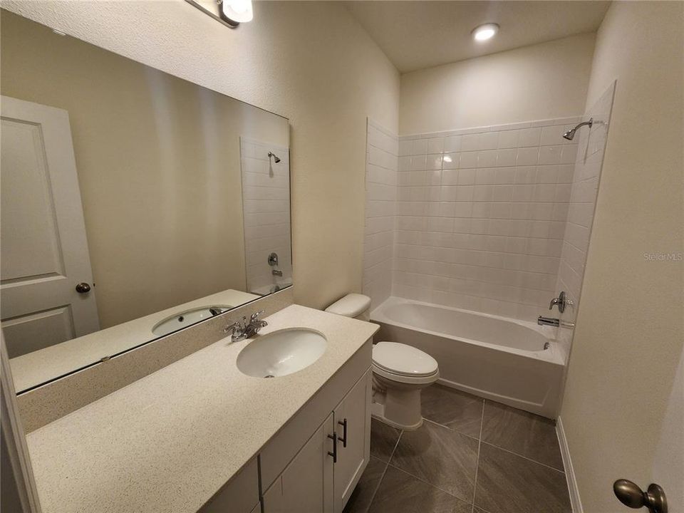 En Renta: $2,350 (3 camas, 2 baños, 1634 Pies cuadrados)