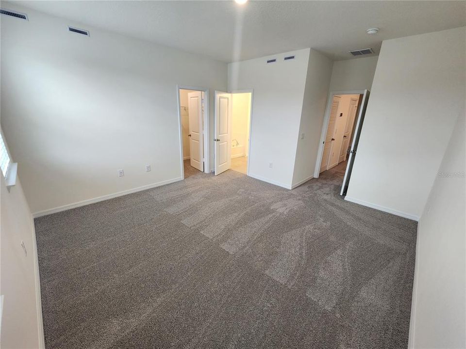 En Renta: $2,350 (3 camas, 2 baños, 1634 Pies cuadrados)