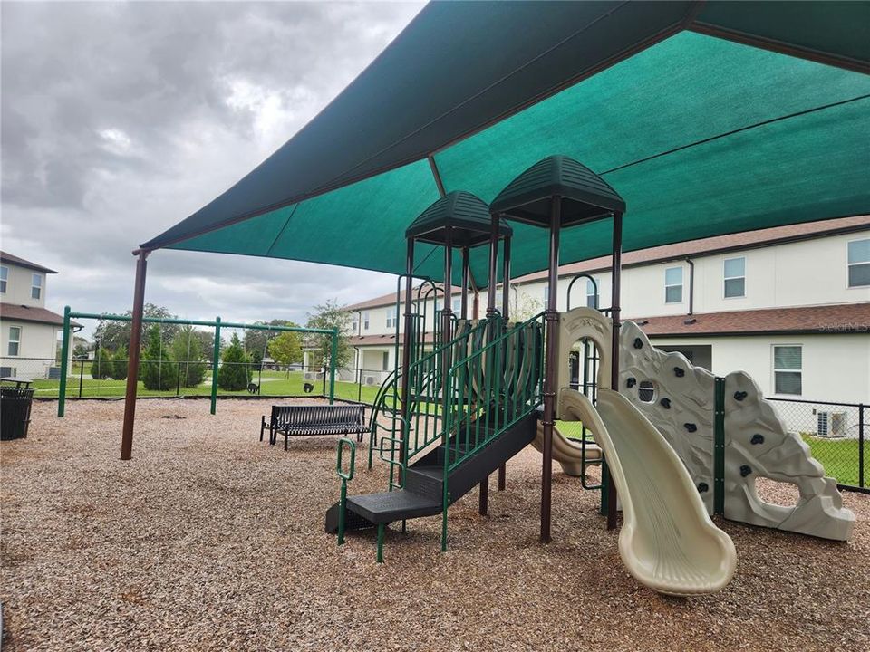 En Renta: $2,350 (3 camas, 2 baños, 1634 Pies cuadrados)