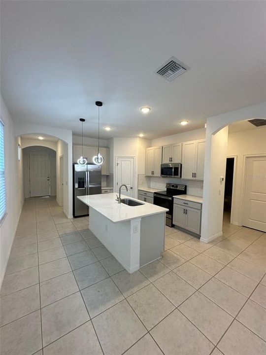 For Rent: $2,600 (3 beds, 2 baths, 1491 Square Feet)