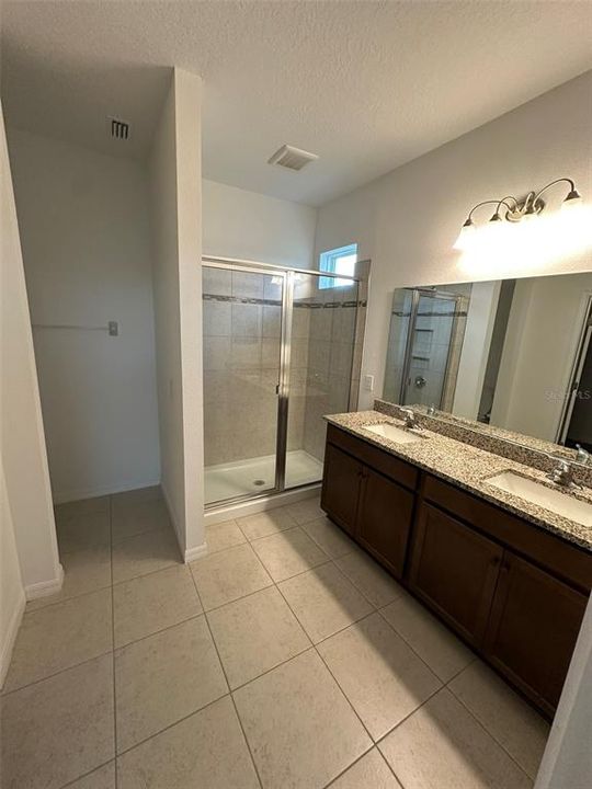 For Rent: $2,600 (3 beds, 2 baths, 1491 Square Feet)