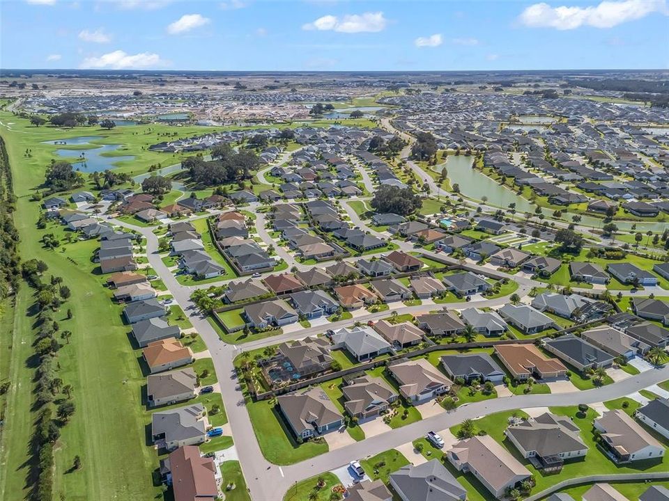 For Sale: $1,300,000 (3 beds, 2 baths, 2403 Square Feet)