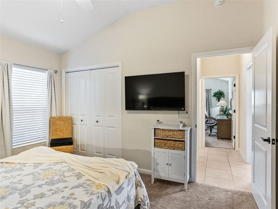 For Sale: $1,300,000 (3 beds, 2 baths, 2403 Square Feet)