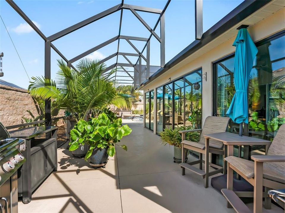 For Sale: $1,300,000 (3 beds, 2 baths, 2403 Square Feet)