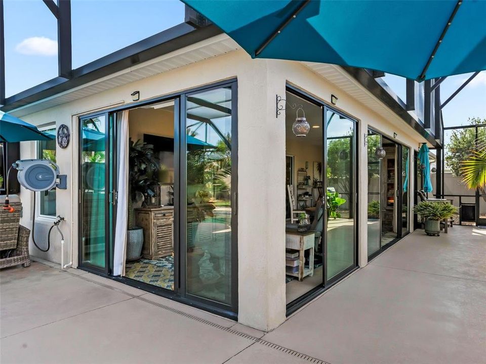 For Sale: $1,300,000 (3 beds, 2 baths, 2403 Square Feet)