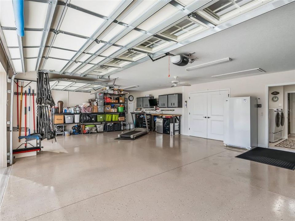 For Sale: $1,300,000 (3 beds, 2 baths, 2403 Square Feet)