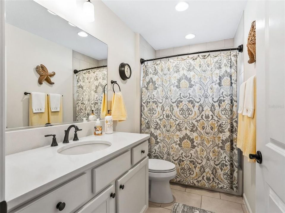 For Sale: $1,300,000 (3 beds, 2 baths, 2403 Square Feet)