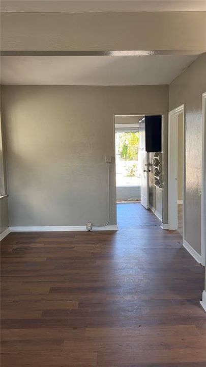 待售: $391,111 (4 贝兹, 0 浴室, 600 平方英尺)