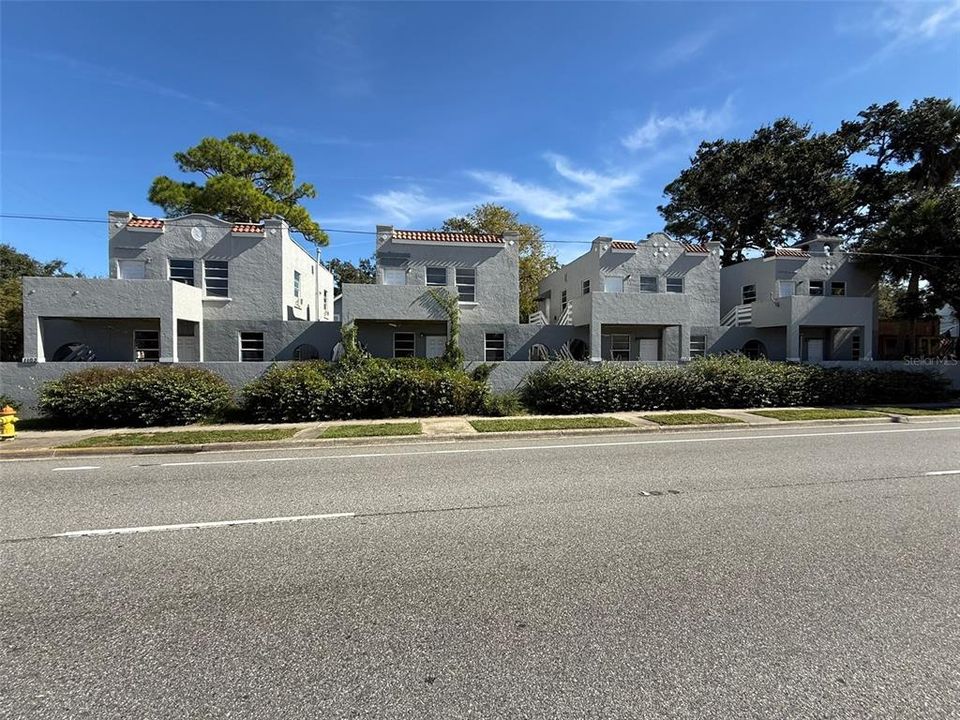 待售: $391,111 (4 贝兹, 0 浴室, 600 平方英尺)