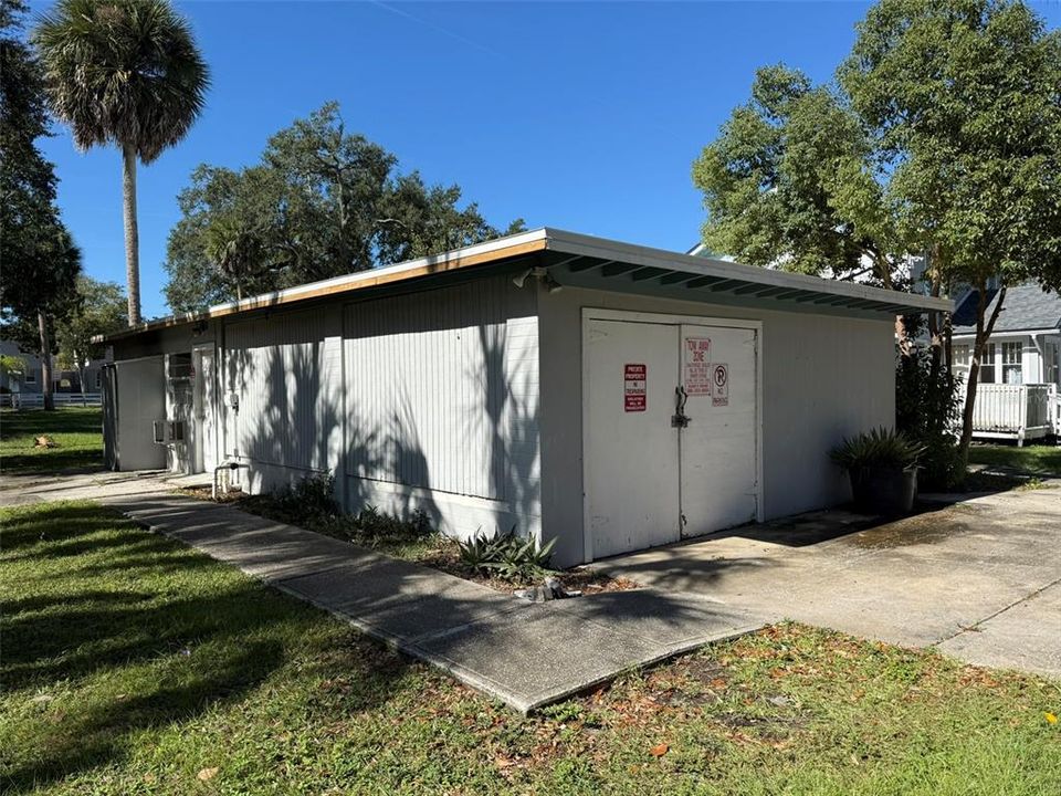 待售: $391,111 (4 贝兹, 0 浴室, 600 平方英尺)