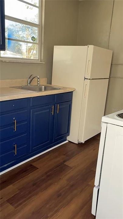 待售: $391,111 (4 贝兹, 0 浴室, 600 平方英尺)